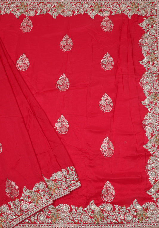 Red Silk Saree with Intricate Zari Embroidery