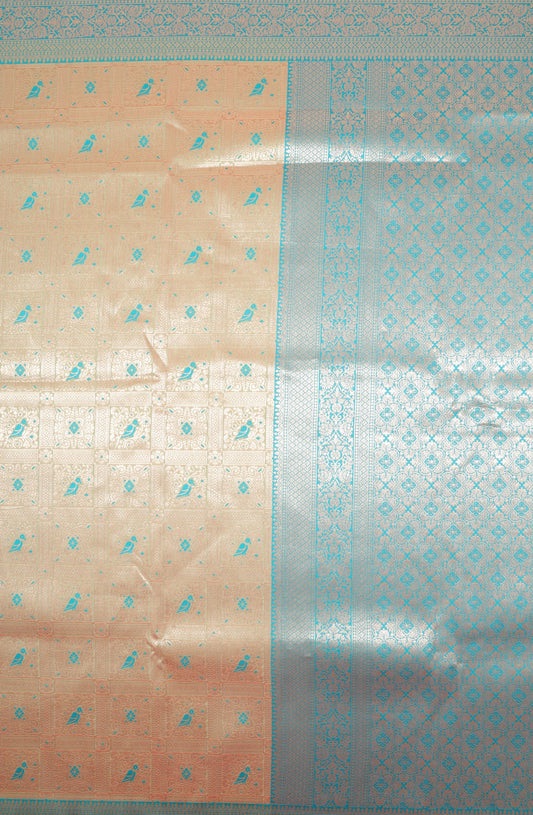 Exquisite Banarasi Silk Saree with Intricate Zari Work