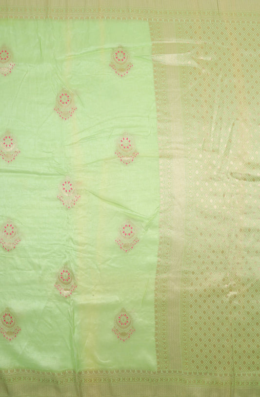 Elegant Weaves Light Green Silk Saree with Intricate Zari Work