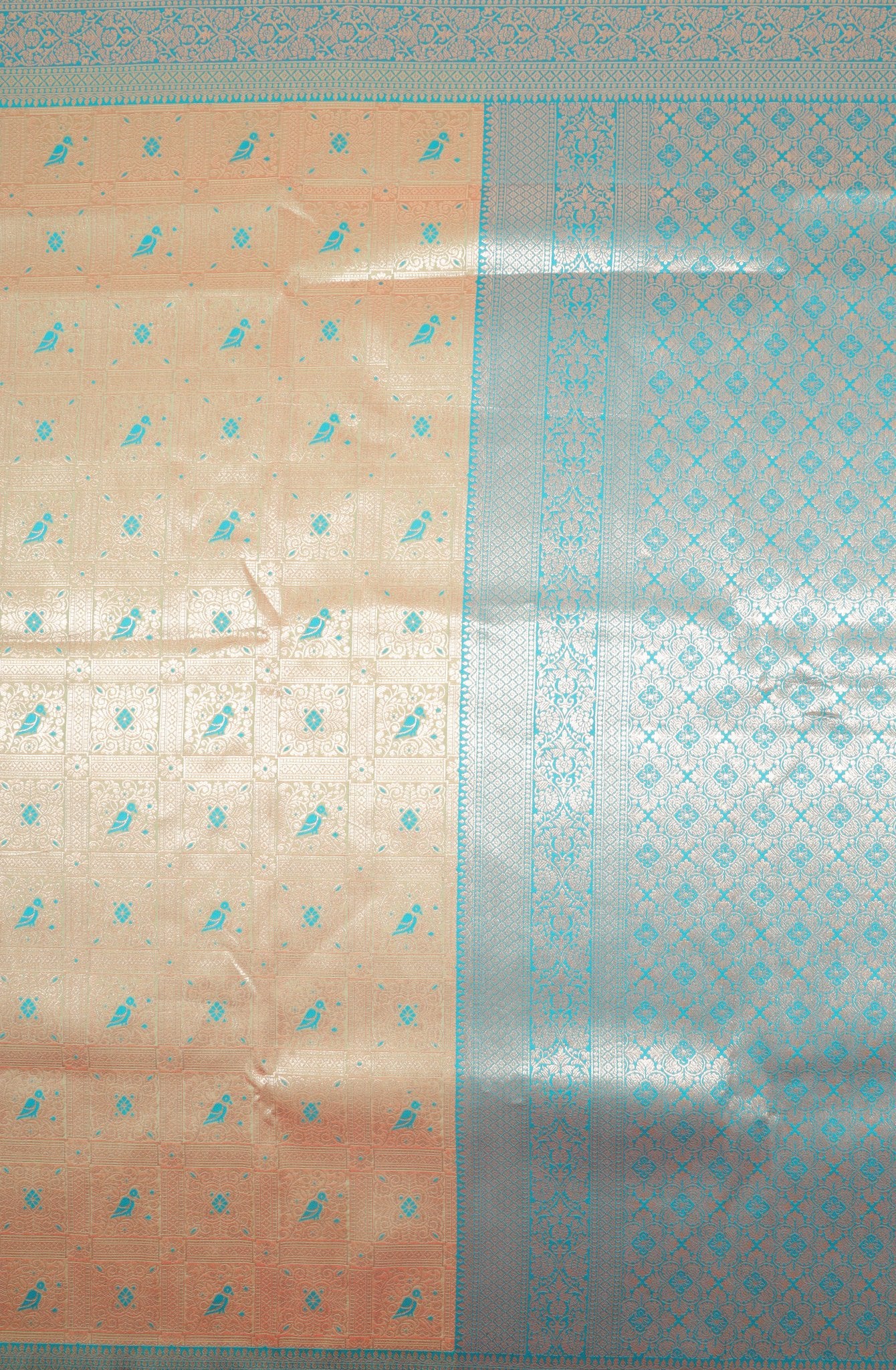 Exquisite Banarasi Silk Saree with Intricate Zari Work