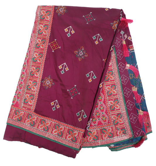 Elegant Bandhani Silk Saree with Intricate Embroidery