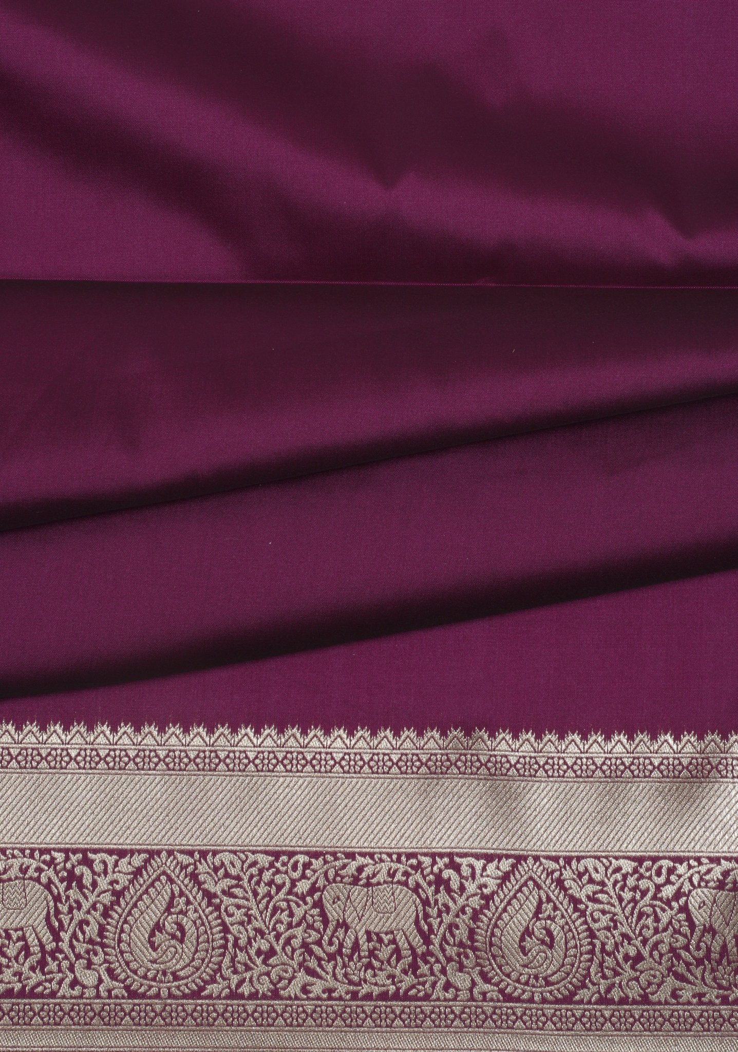 Majestic Purple Banarasi Silk Saree with Intricate Zari Work
