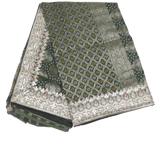 Exquisite Green Banarasi Silk Saree with Intricate Zari Work